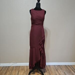 Elegant Burgundy Sleeveless Dress